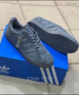 Sneakers, official wear and sandals for all view 4