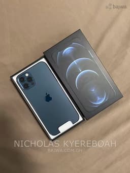 iPhone 11 Pro view 3