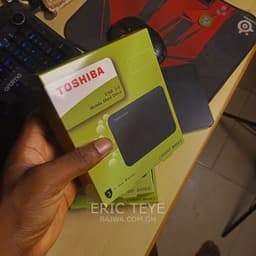 External Hard Disk Enclosure Case - Toshiba view 2