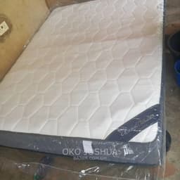 Foreign hybrid spring mattress view 2
