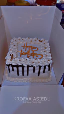 MK Cakesdesserts view 3