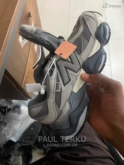 New Balance 9060 view 4
